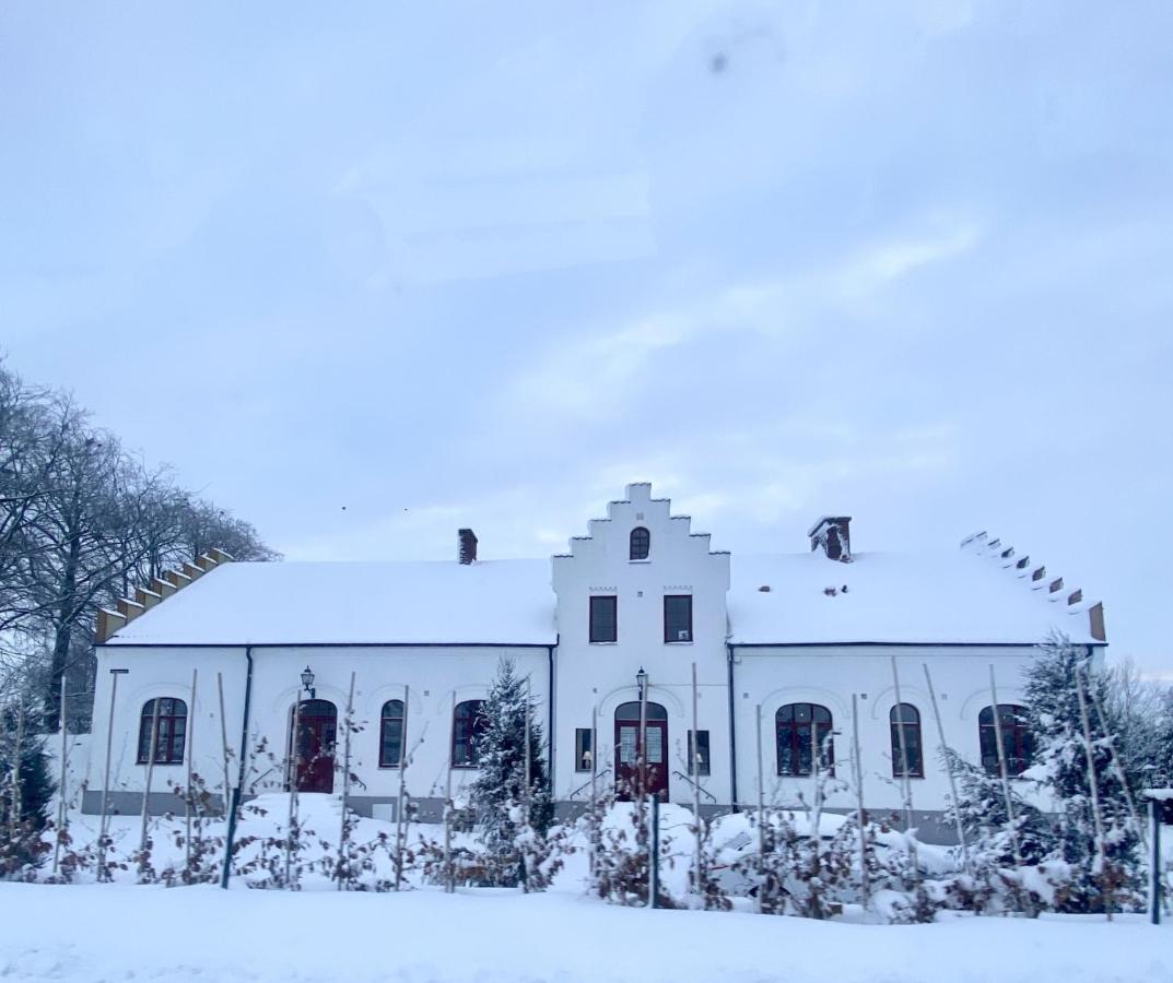 Vita Huset Pa Oesterlen Gärsnäs Esterno foto